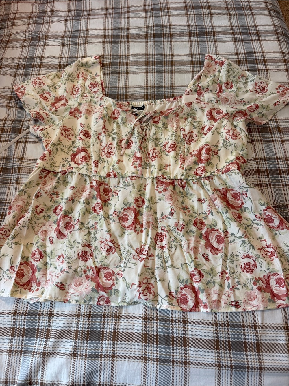 torrid Cream Floral Peplum Top with Rose Print